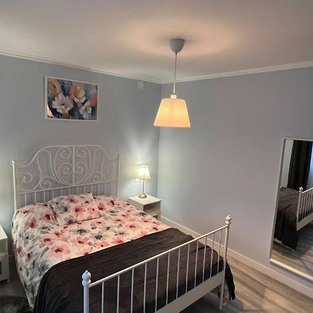 מונפורט דה למוס Apartamento Turistico Plaza III מראה חיצוני תמונה
