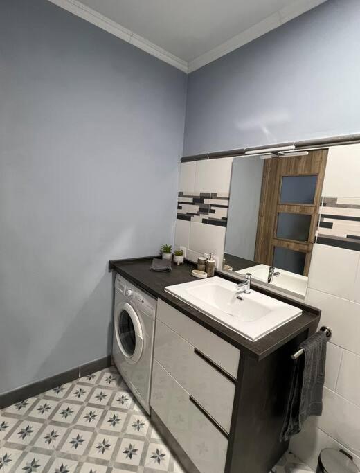 מונפורט דה למוס Apartamento Turistico Plaza III מראה חיצוני תמונה